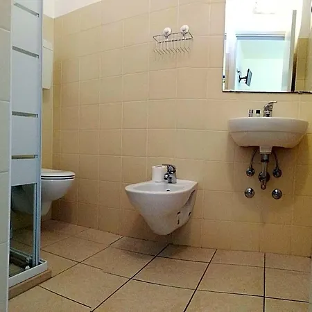 Rossella Hotel 2*