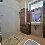 Rossella Hotel 2*