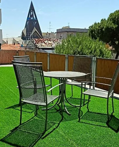 Rossella Hotel 2*