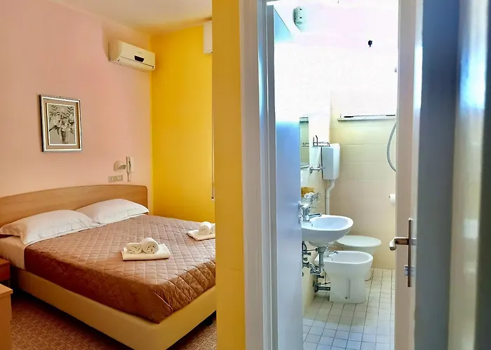 Hotel Rossella 2*
