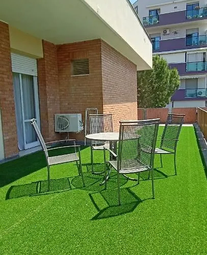 Rossella Hotel 2*